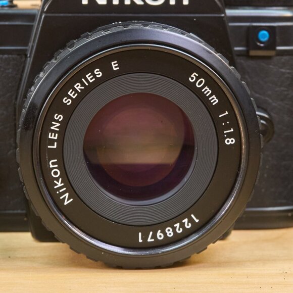 Nikon EM SLR 35mm Film Camera, with Nikon E 50mm f1.8 Lens, Nikon SB-E Flash - Picture 5 of 12